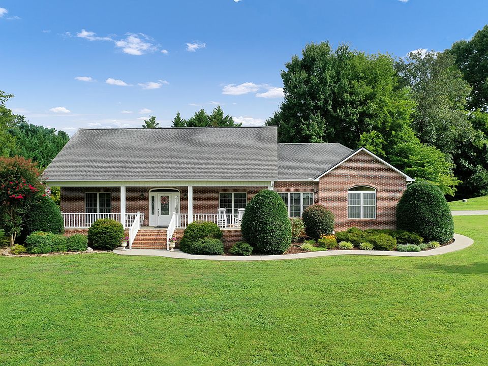 1st image of 4803 Scenic Point Dr