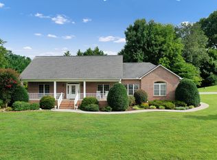 4803 Scenic Point Dr, Louisville, TN 37777
