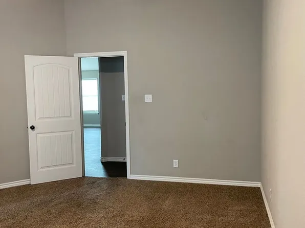 902 Clanton Cv, Killeen, TX 76542