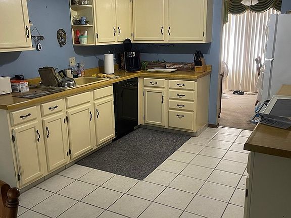4th image of 3438 Shelburne Dr