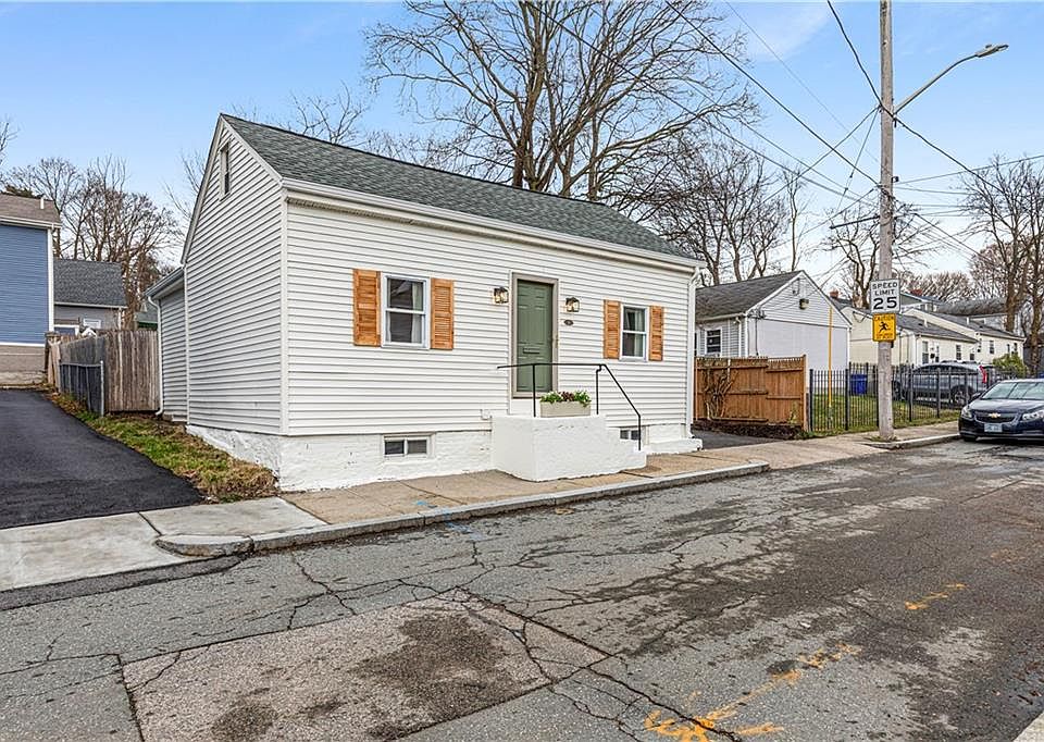 1st image of 27 Padelford St