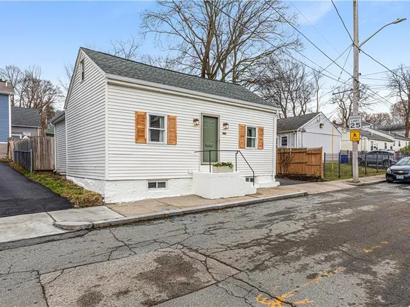 27 Padelford St, Providence, RI 02906