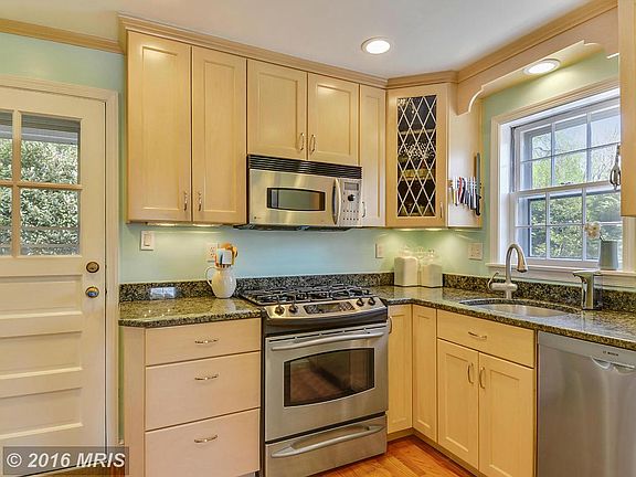 3rd image of 878 N Longfellow St