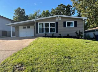330 Orchard Ave, Ballwin, MO