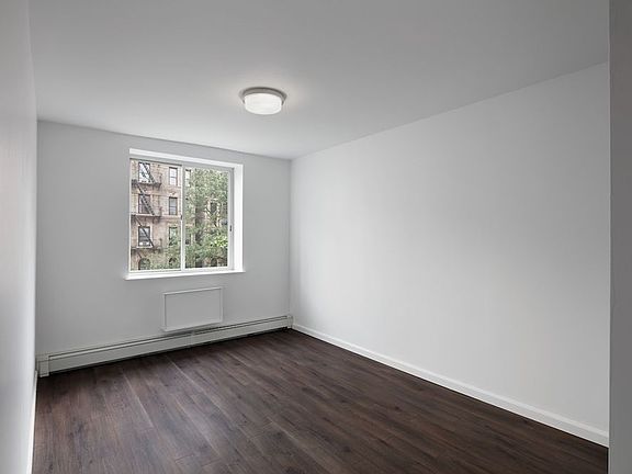 5th image of 194 E 2nd St APT 3G