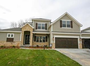 5920 Thousand Oak Dr, Parkville, MO 64152