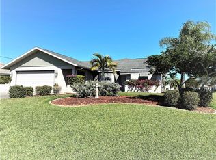 207 Bunker Rd, Rotonda West, FL 33947