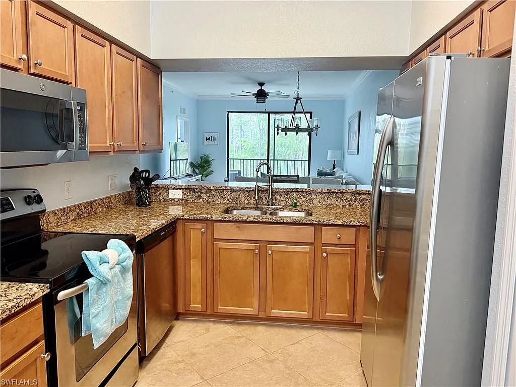 2 bed, 2.0 bath, 1194 sqft, $2,800 — Photo 3