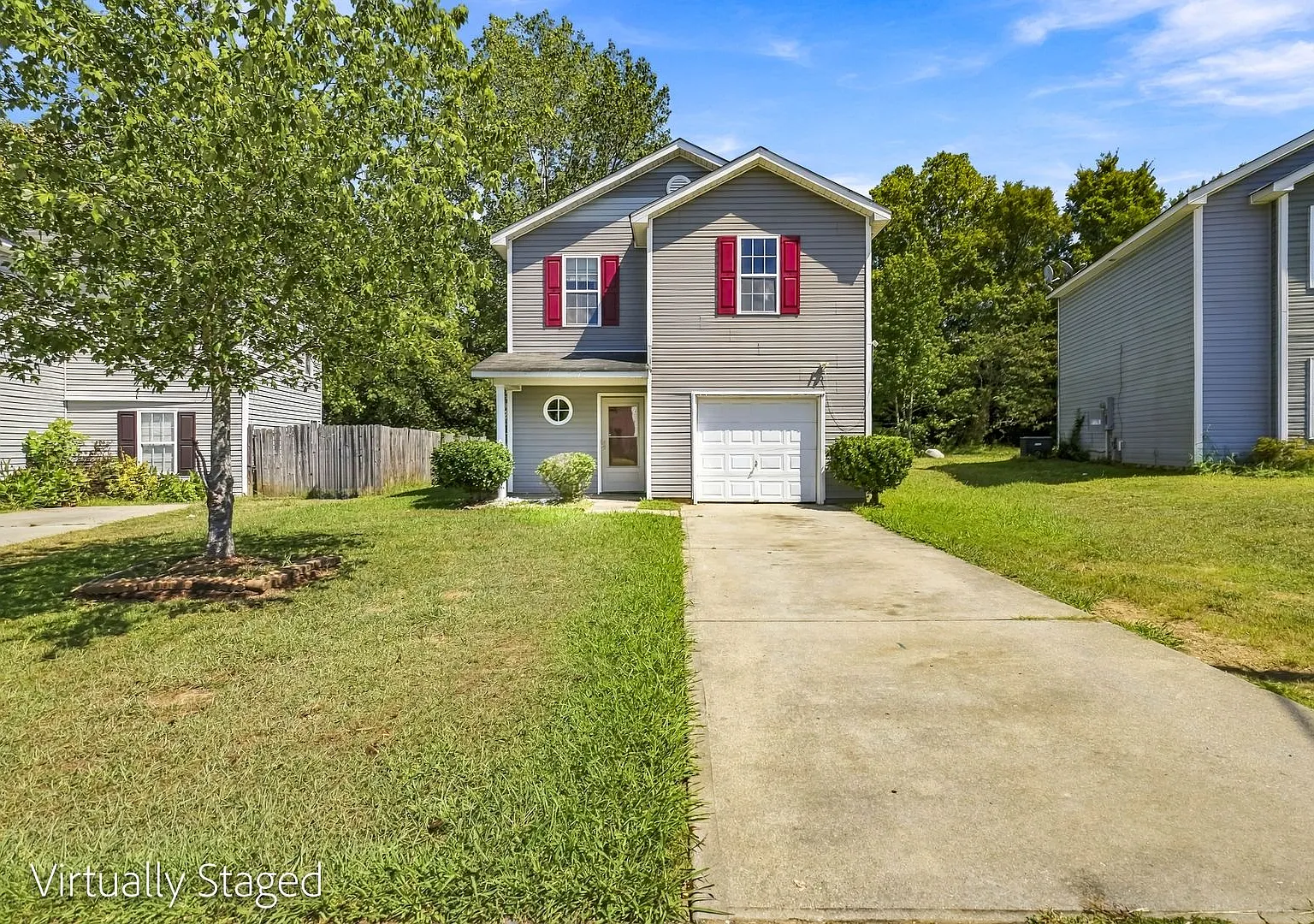 Comfortable Living in West Charlotte — Photo 1
