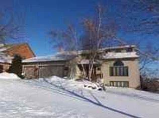 561 Harvest Ln, Sun Prairie, WI 53590