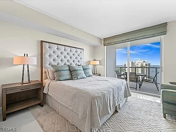 3000 Oasis Grand Blvd #2402 — Photo 9