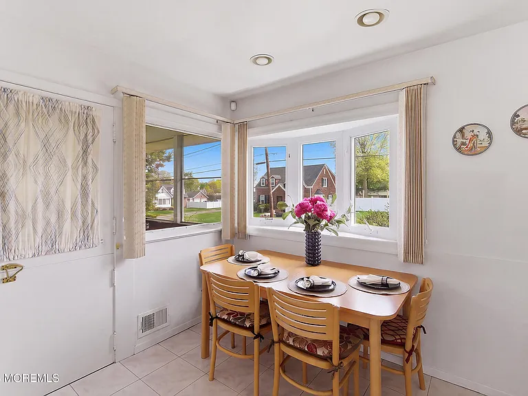 33 Beryl St — Photo 19