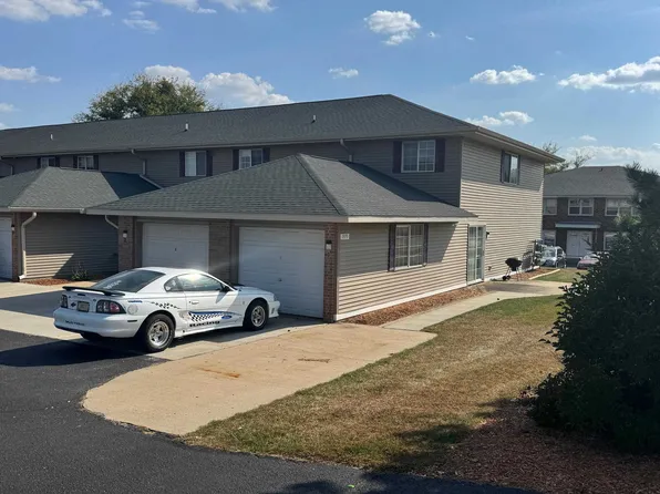 1935 Lafayette St APT 1, Janesville, WI 53546