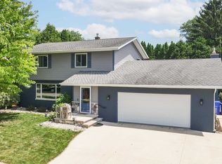 1300 S Irma St, Appleton, WI 54915