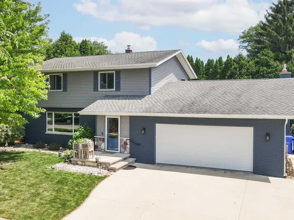 1300 S Irma St, Appleton, WI 54915