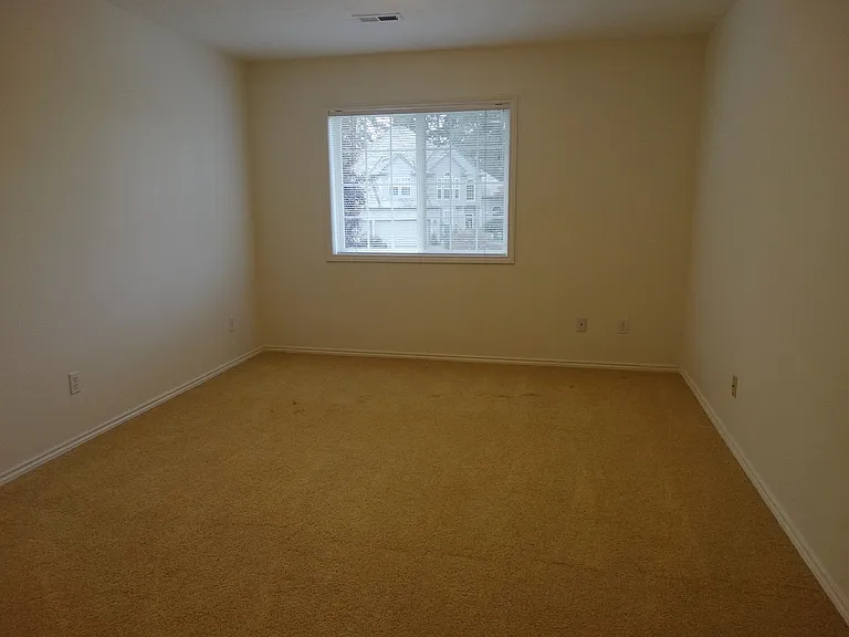16655 SW Springwater Ct — Photo 12