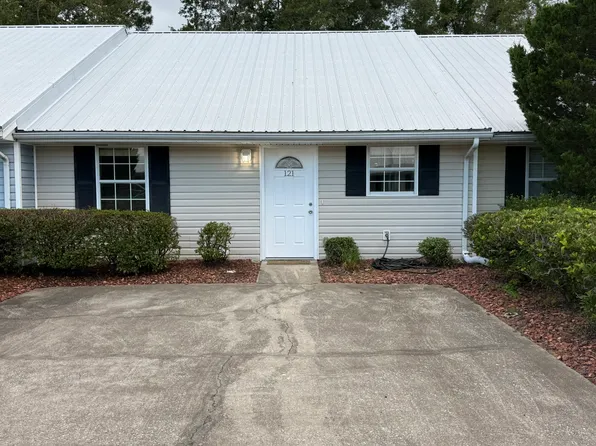 121 Winter Chase Ln, Brunswick, GA 31520