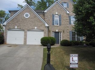 800 Deerfield Ct, Stone Mountain, GA 30087