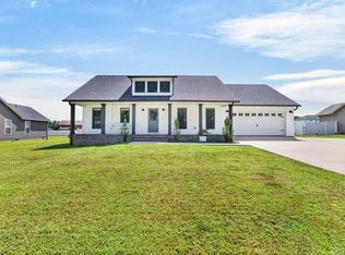 6715 Parwood Dr, Baxter, TN 38544