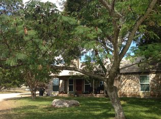 139 Eickenroht Rd, Ingram, TX 78025