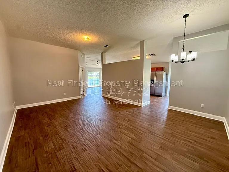 3139 Mountain Ash Rd — Photo 4