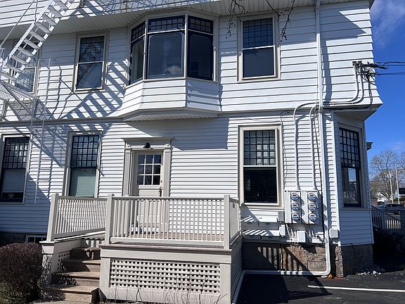 4th image of 42 W Main Rd APT 2F