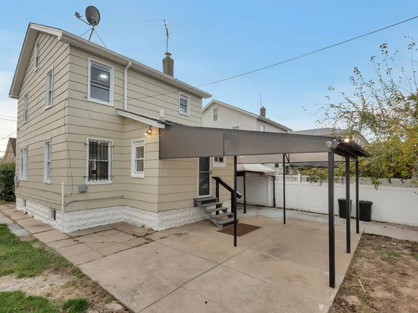 119-73 Merrill Street image 2 of 11