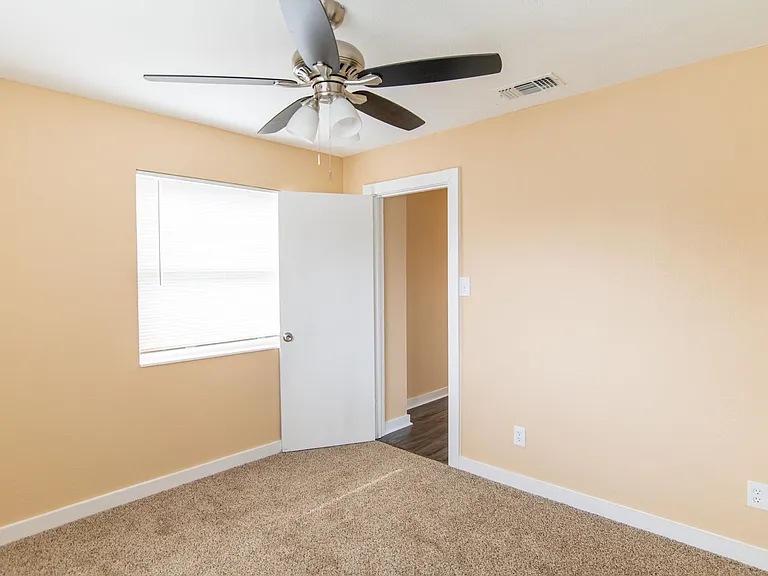 3422 Orlando Dr — Photo 14