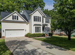 8908 Erinsbrook Dr, Raleigh, NC 27617