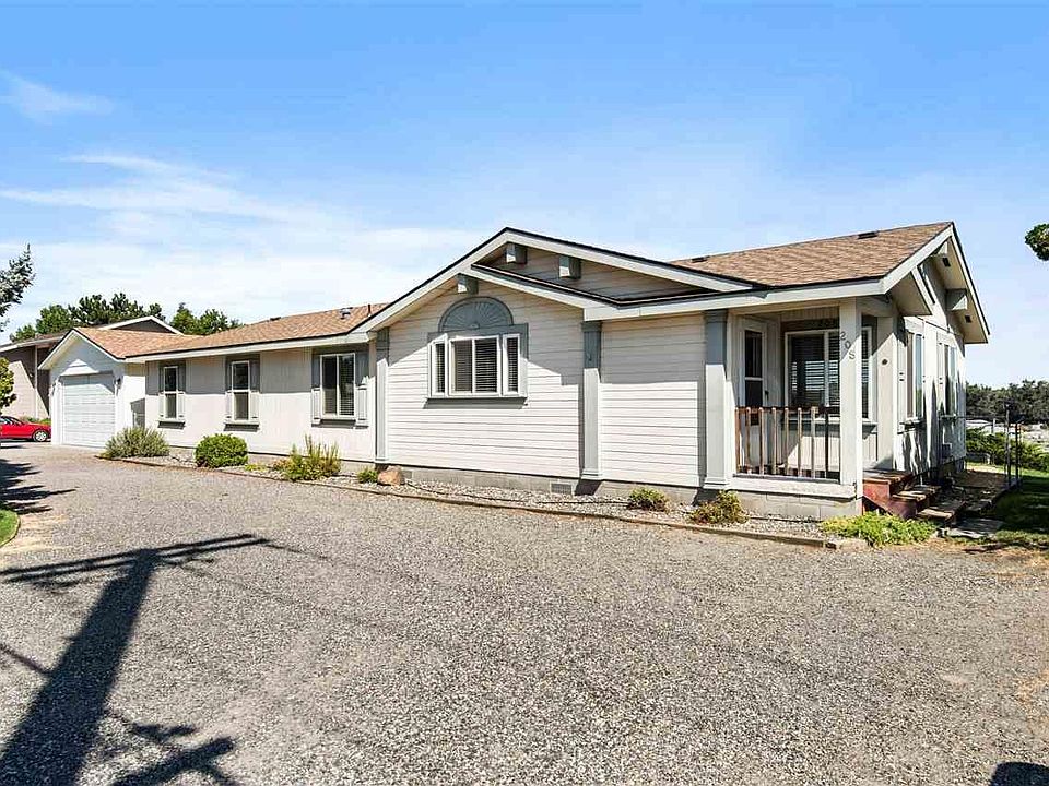 1st image of 208 Thayer Dr