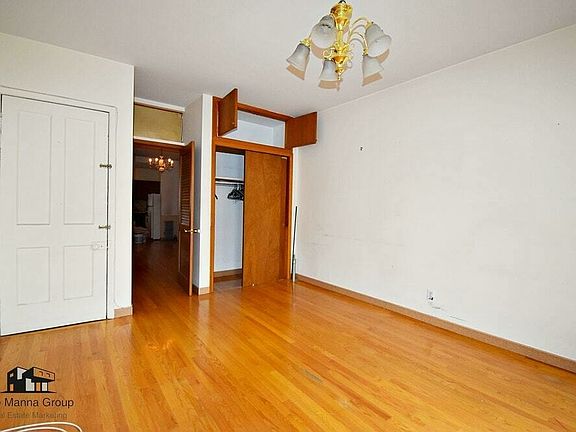 2nd image of 378 Manhattan Ave APT 2R