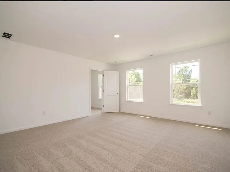 6213 Rhinecliff Dr — Photo 8