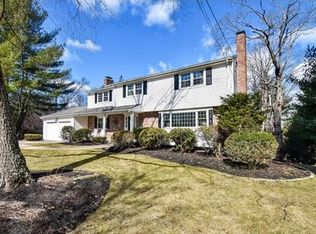 21 Strawberry Hill Rd, Southborough, MA 01772