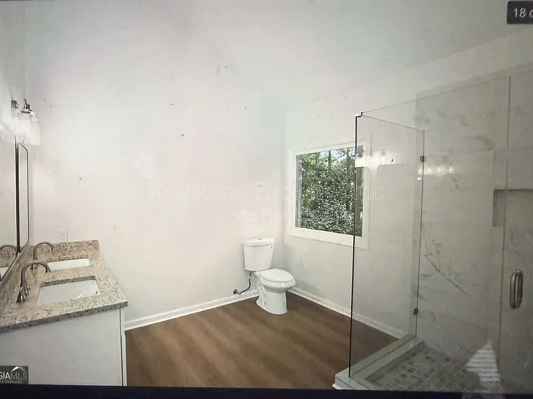 401 Vardon Way — Photo 6