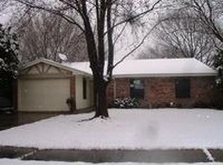 1625 White Oak Dr, Garland, TX 75040