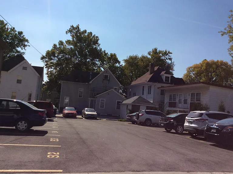 507 N Linn St #3 — Photo 8
