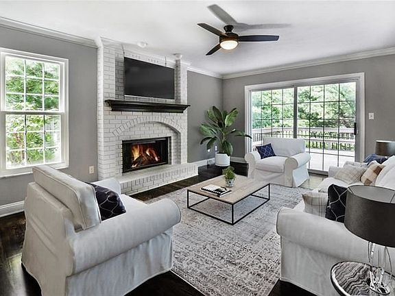 5th image of 253 Saint Leonards Ln