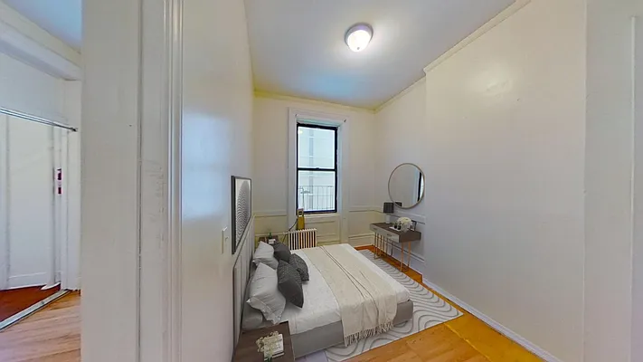 Rented by Bond New York | media 12