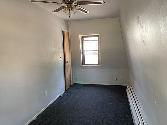 5th image of 22 Continental Pl Floor 2