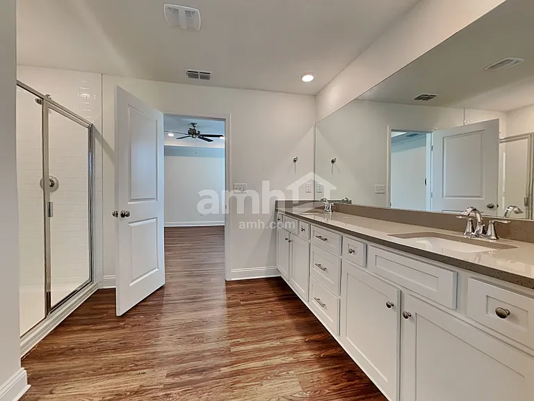 215 Onate Cir — Photo 13