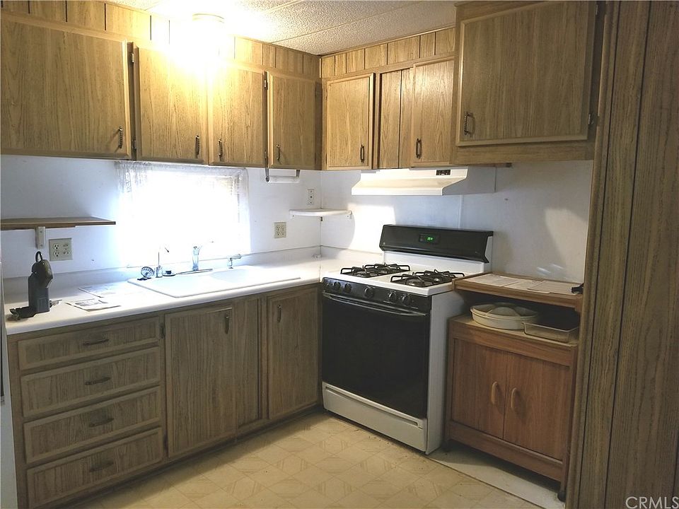 1st image of 33030 Willard St