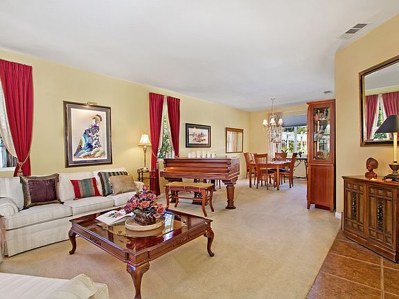 4th image of 23738 Fieldcrest Ln