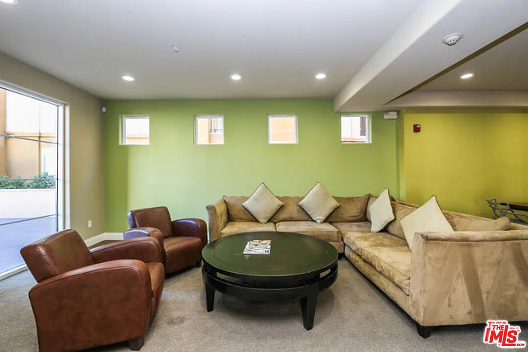 Studio, 1.0 bath, 630 sqft, $2,000 — Photo 3