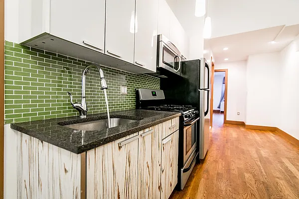 Rented by Nooklyn NYC LLC | media 66