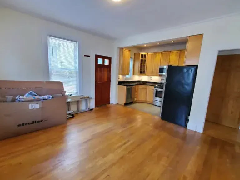 24 Eastburn St #1 — Photo 4