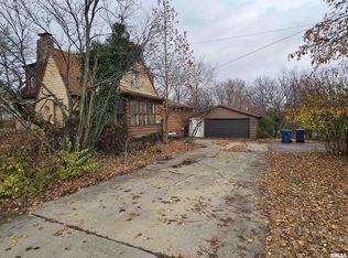 1604 Salem Rd, Mount Vernon, IL 62864