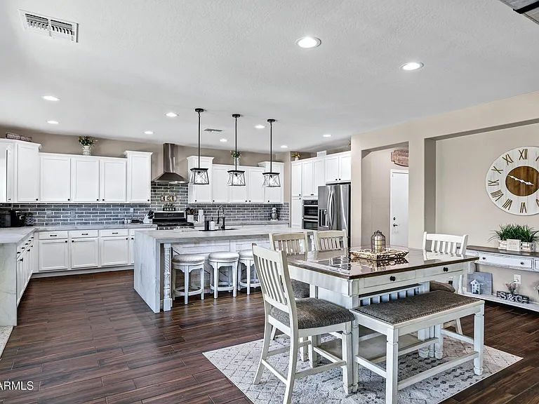 21328 E Misty Ln — Photo 4