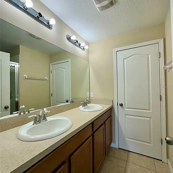4057 Winding Vine Dr — Photo 14