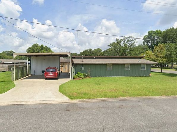 1301 Betty St