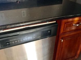 198 Blossom Dr, Ozark, AL 36360